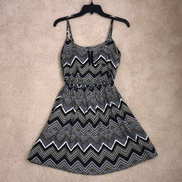 Material Girl open back dress - Picture 2 of 4